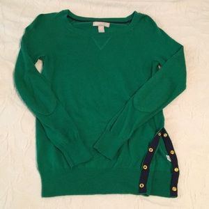 Green long sleeve sweater